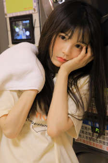 姐姐和弟弟做